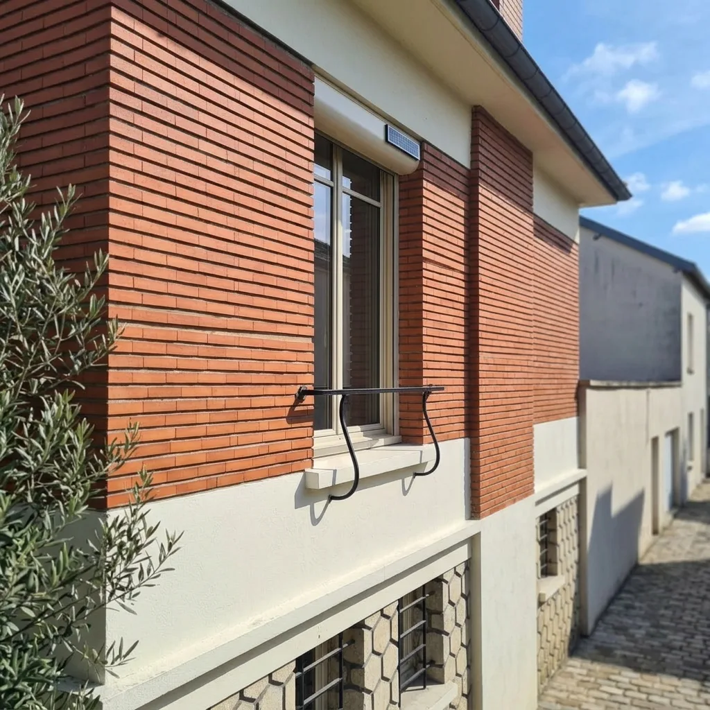 Fabrication de volet roulant sur mesure à Marseille 12