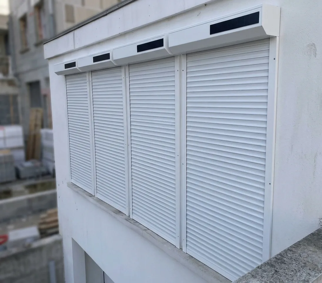 Volet roulant solaire à Marseille 12